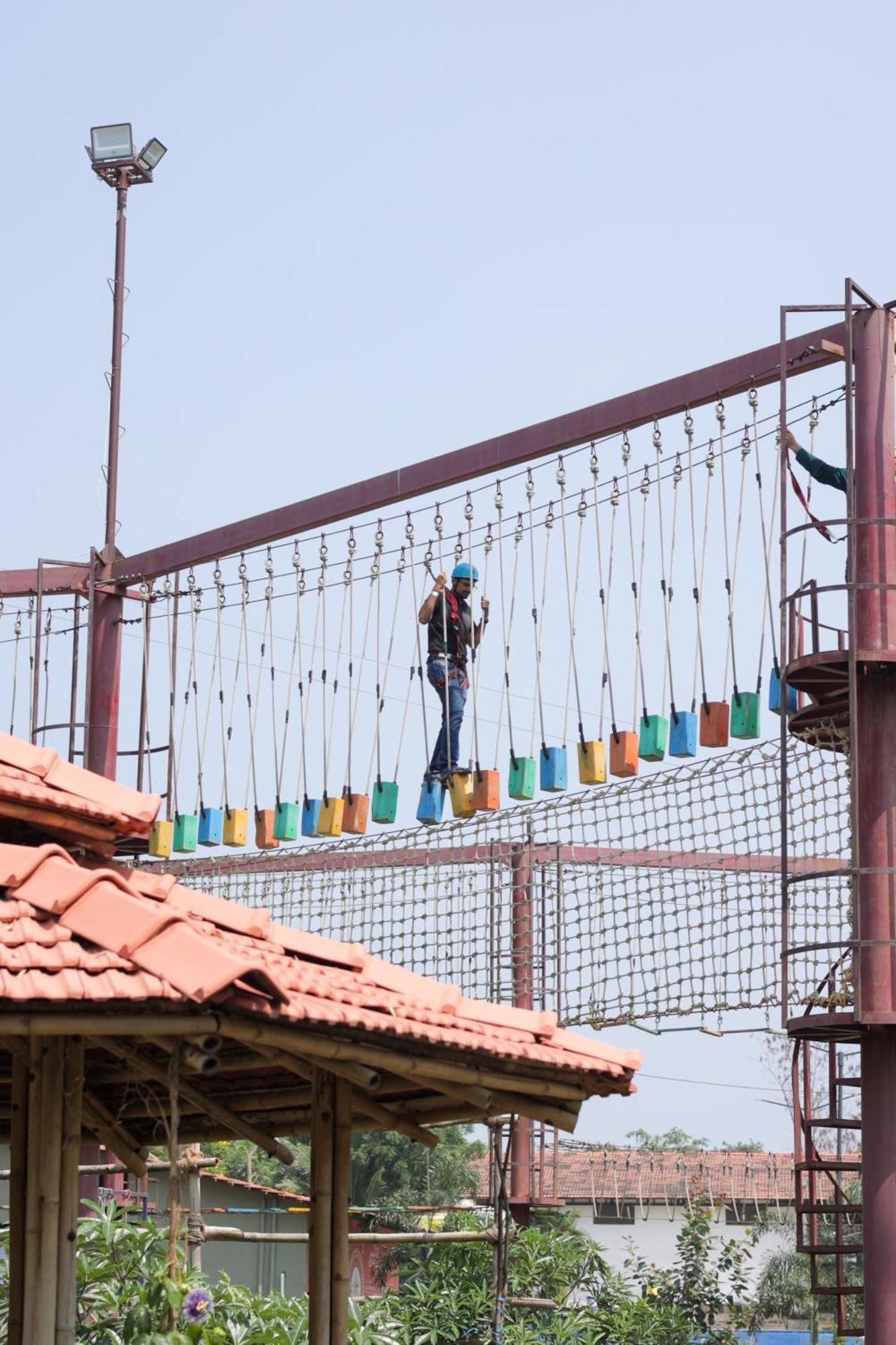 Vits Roccia Hill Resort And Adventure Park, Navapur Songadh Luaran gambar